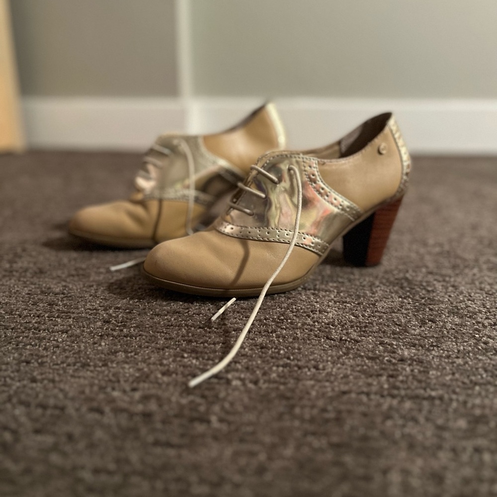 G.H. Bass & Co Oxford Heels